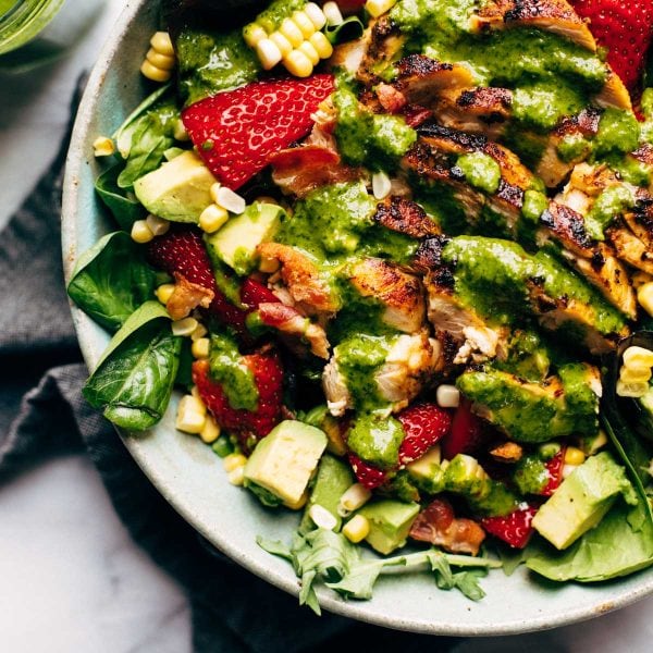 Spinach and Edamame Salad with Basil and Asian Dressing