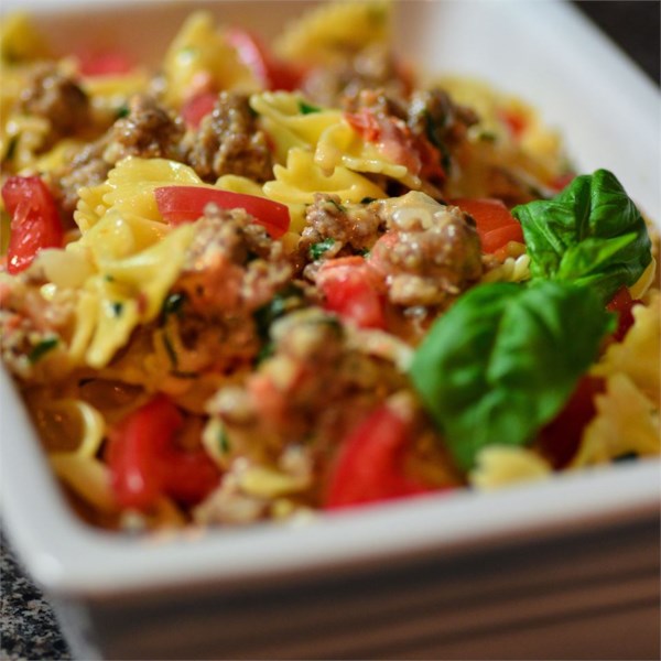 Bow Ties with Sausage, Tomatoes and Cream
